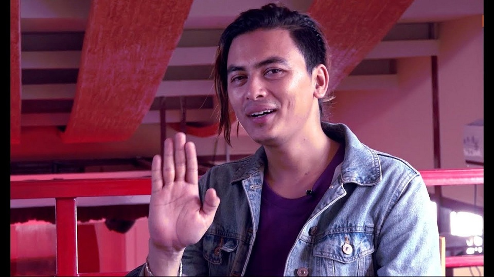 एलिजा गौतमलाई मुटु दिन तयार पल शाह (हेर्नुस भिडियो)
