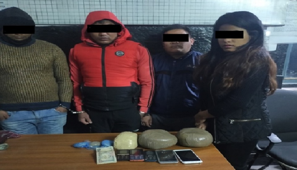 सिन्धुलीकी यु वतीसहित ला गु औ ष ध का रोबार अ भियोगमा चा र जना प क्राउ