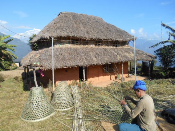 सिन्धुलीका ग्रामीण क्षेत्रमा हराउँदै परम्परागत प्रविधी